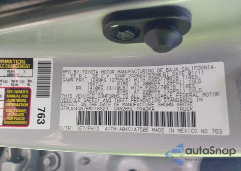 2011 Toyota Tacoma Prerunner V6 z USA, uszkodzony, nr VIN 3TMJU4GN7BM118323